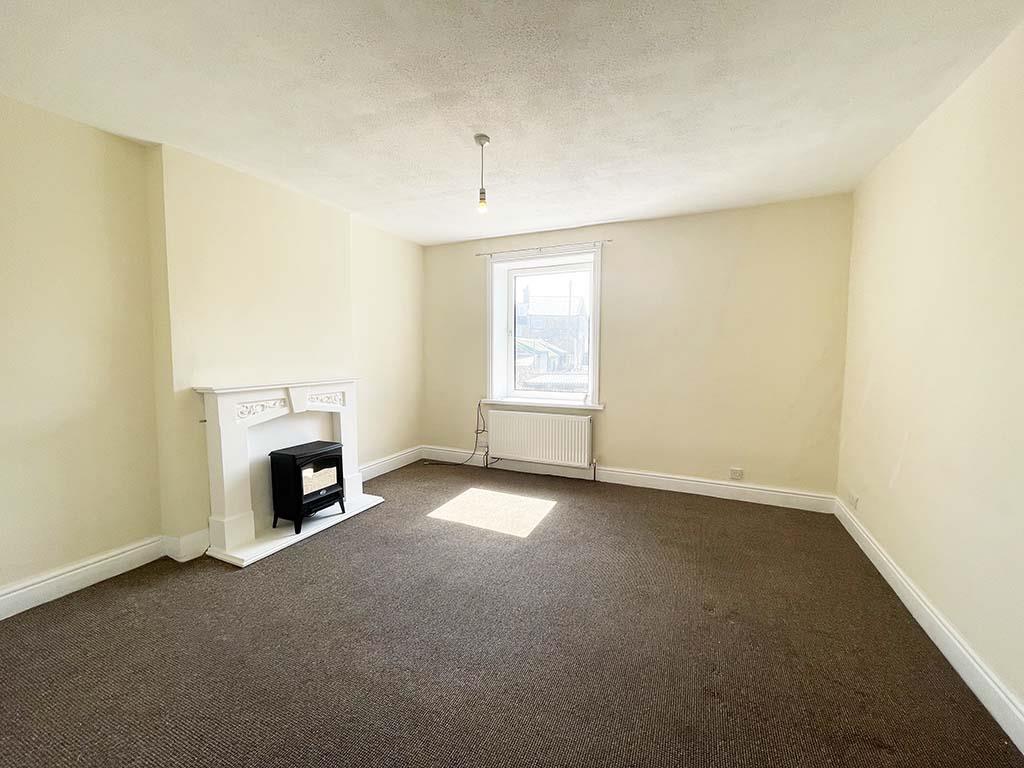 2 bedroom flat To Let in Barnoldswick - Lounge